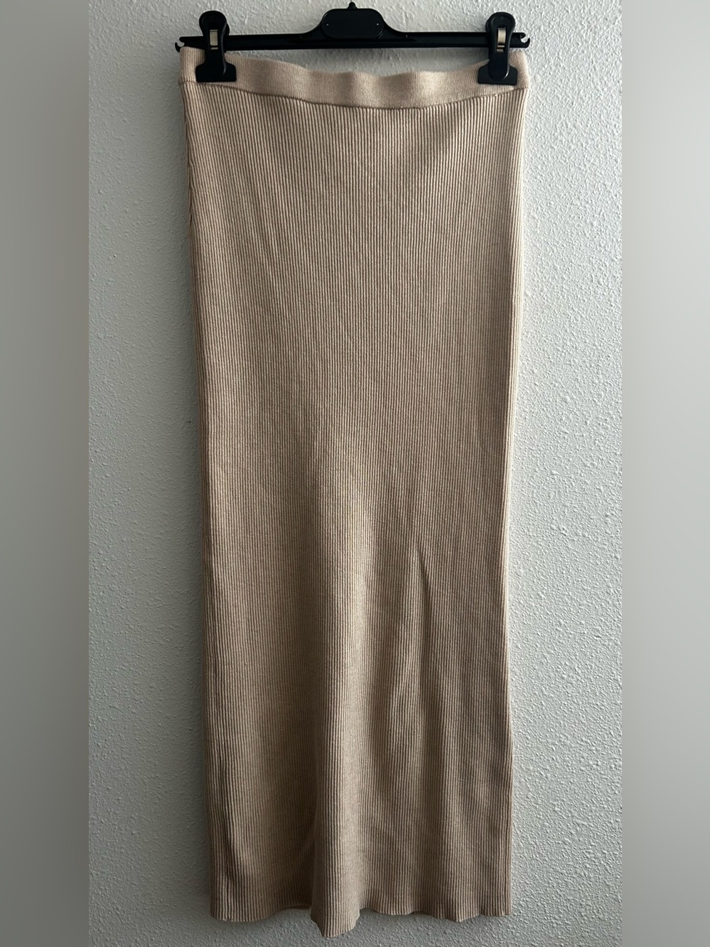 Olive & Oak Ribbed Maxi Skirt